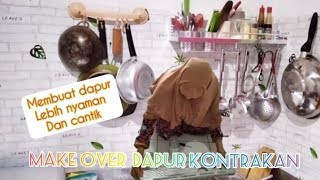 MAKE OVER DAPUR KONTRAKAN || MERAKIT RAK DAPUR || MEJA KARDUS #dailyvlog #kontrakan3petak #hometour