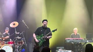 Is Chicago, Is not Chicago (in Chicago) - Soul Coughing (live at the Riviera)