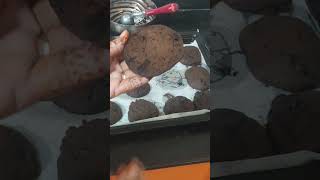 Double chocolate choco chips cookies #eggless cookies #youtubeshorts #treandinge #shortvideo