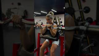 Preacher Curls #fitness #preachercurls #gym