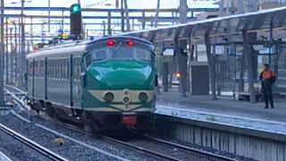 Oude Hondenkop trein op Utrecht Centraal