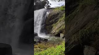 Huluganga Falls😮සොබාදහමේ සුන්දරත්වය#shorts#subscribe#travel#srilanaka#nature#kandy#srilanka