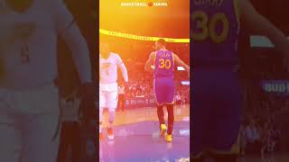 Steph Curry Dunks 🔥 #basketballjunkie #viral #nba #shorts