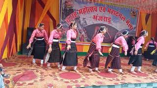 Pahadi Naati Dance || Pahadi Folk Dance || Pahadi Group Dance performance