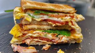 Bacon Omelette Breakfast Sandwich 🥪