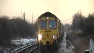 (Snow) 66552 'Maltby Raider' 2tone Hensall Station.