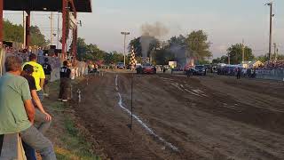 Keith Witt pulling at Lincoln County Fair 2017