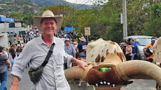 Utilizing drivers in Costa Rica...moto express, taxi, pirata, uber