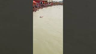 Shiv Shankar ne yaad karke Ganga ji me nha ke #trending #haridwar #shorts 🕉️🕉️🙏🙏