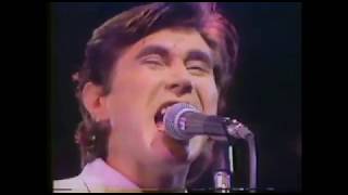 Bryan Ferry "Shame Shame Shame" live 1977