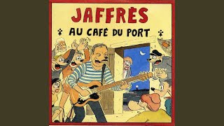 Au café du port