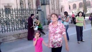 Frente a la catedral de Chihuahua