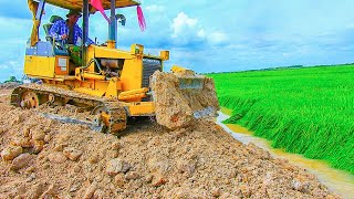 WOW !! Incredible, Land Construction To Processing Filling up land huge, Bulldozer KOMAT'SU D20AG...