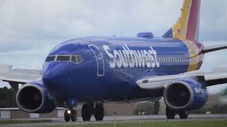 SouthWest Airlines B737-700 [N962WN] Landing at Long Island Macarthur Airport [ISP]