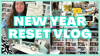 2024 New Year Reset Vlog: Planner Setup, Vision Board, Goals, Reflection Desk/Bookshelf Organization