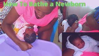 How to bathe a Newborn / Infant massage