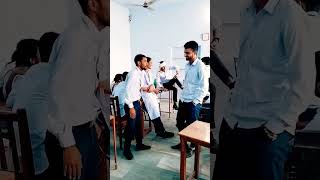 akho se baat hoti hai #funnyshorts  #youtubeshorts #shortvideo #viralvideo #tirending #collegelife