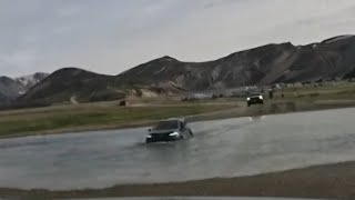 Fording Landmannalaugar (Duster Edition)