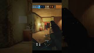 It was a high ping match and shts weren't really connecting #rainbowsixsiege #r6siege #hidroid