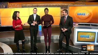 AZ News anchor in boots - 10-Jan-2018