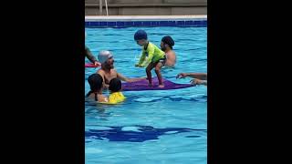 Clases en piscina Martín.