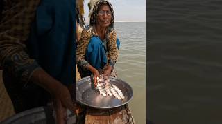 Poor Tribe Living Alone in Dangerous Lake pakistan #shorts #viral #Nomads #Poverty