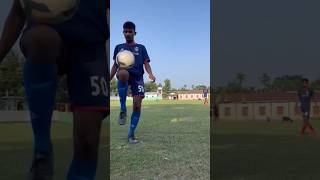 Juggling with ball ⚽ #football #footballskills