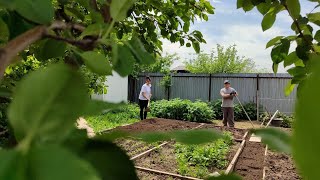 ДЕЛА ОГОРОДНЫЕ | САЖАЕМ И КОПАЕМ | ОДИН ДЕНЬ ИЗ ЖИЗНИ В ЗАГОРОДНОМ ДОМЕ 🏡