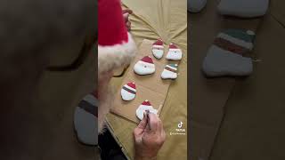 Lets make a few Santa Rocks 🎅🏼 Easy and Fun… #rockpainting #christmas #diy #artsandcrafts #c