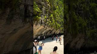 Thailand 🇹🇭- Maya Bay #trending #thailand #travel #youtubeshorts @nationalholidayshub