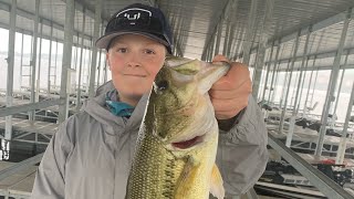 Table Rock Lake Bass Fishing On Gravel Banks