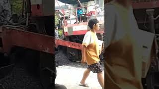 pengaspalan jalan di Gandusari Talun kabupaten Blitar 👍😱🙏