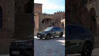 🎬 Nuestro #Tiguan en un escenario DE PELÍCULA ✨ Casco Antiguo de #Cáceres📍