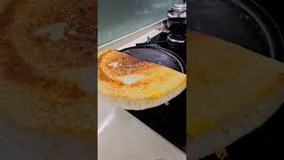 cast iron dosa tawa review #foodreels #instareels #ytshorts #shortsfeed #shorts #castirontawa #dosa