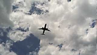 Airbus A320 Flyby