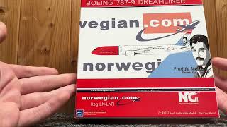 NG 1/400 scale Norwegian B787-9 'Freddie Mercury' livery unboxing. Emirates Collector.