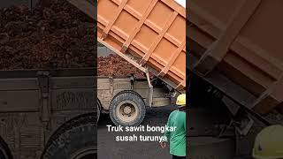 detik detik.truk dam susah turunya