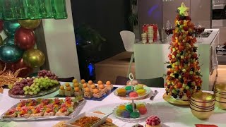 Arbol de Navidad con Quesos, Jamones y Frutas