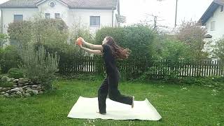 contact juggling freestyle practise - 26th april 2022 - in the garden