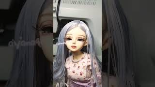 New minifee bjd doll wig. Light grey side swept (actually it's middle part)