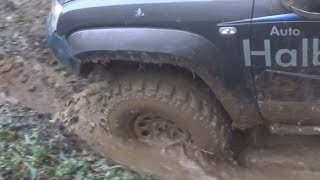 VW Amarok 2.0 BiTDI 163PS Offroad in mud/ UL Tunnel hoch