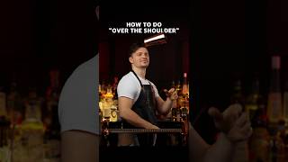 flair tricks HOW TO DO "OVER THE SHOULDER" 1 shaker #flairbartending #bartender #bartricks