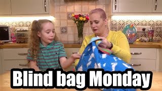 Blind Bag Monday - Episode 244