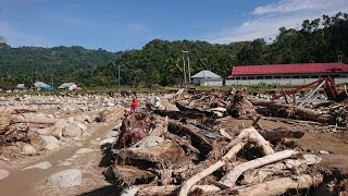 JEMBATAN PUTUS AKIBAT BANJIR BANDANG DI NAGARI KOTO RAWANG KEC IV JURAI KABUPATEN PESISIR SELATAN