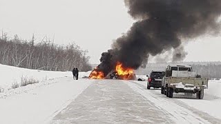 5 человек разбилось в огненном ДТП в Якутии