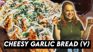 Naijah Shows Us How To Make Cheesy Garlic Pull-Apart Bread... and its VEGAN || Feeding Your Friends