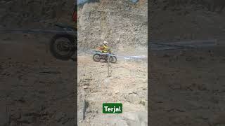 getrek #terjal #berbatu#