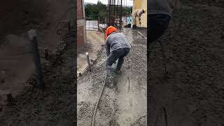 Construcción| llenando techo y vibrando!