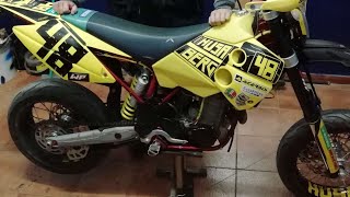 RESTAURACIÓN HUSABERG FE-450 Supermotard - enduro - Antes vs después.