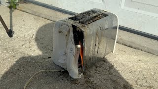 Torching A Proctor-Silex Toaster